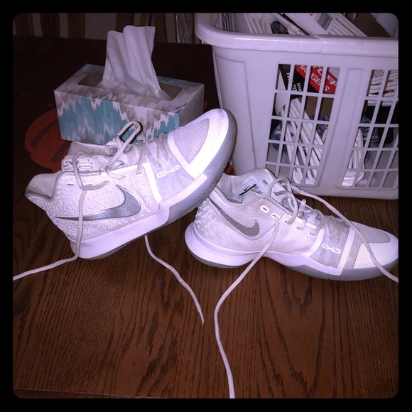 Nike basketball shoes - Picture 1 of 1